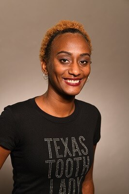 Dental Assistant, Ayanna